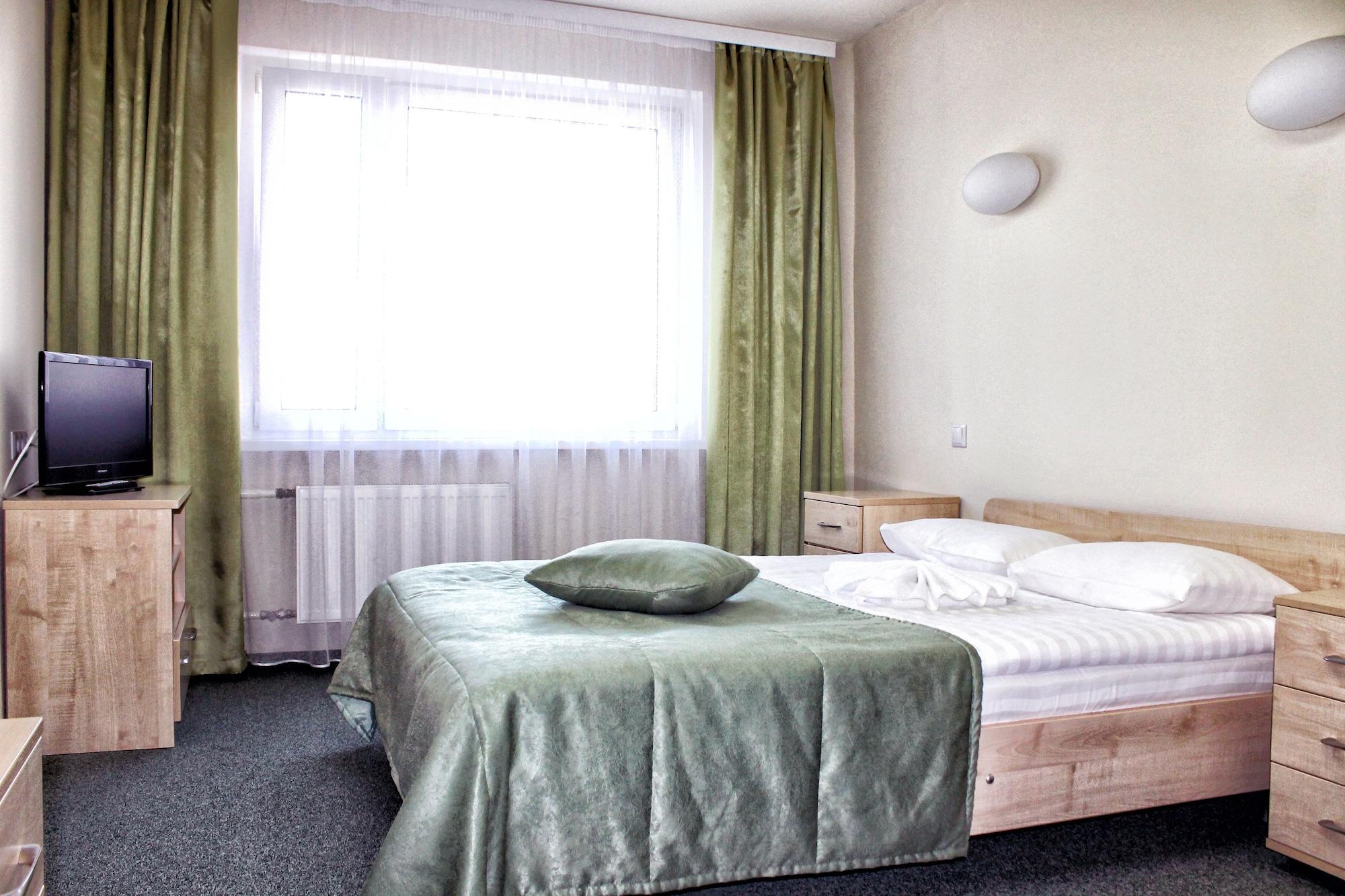 Sport Time Hotel Minsk Esterno foto