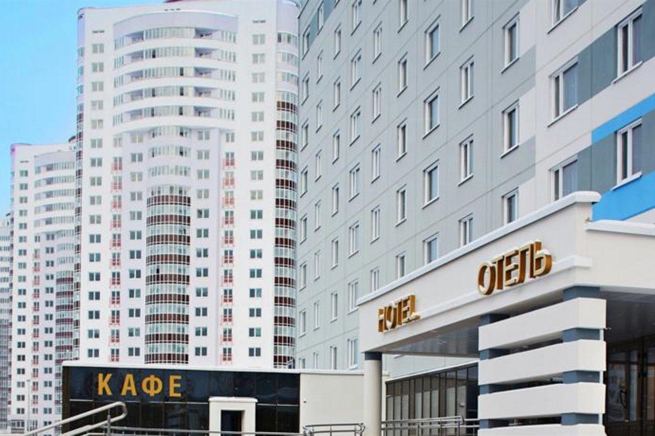 Sport Time Hotel Minsk Esterno foto