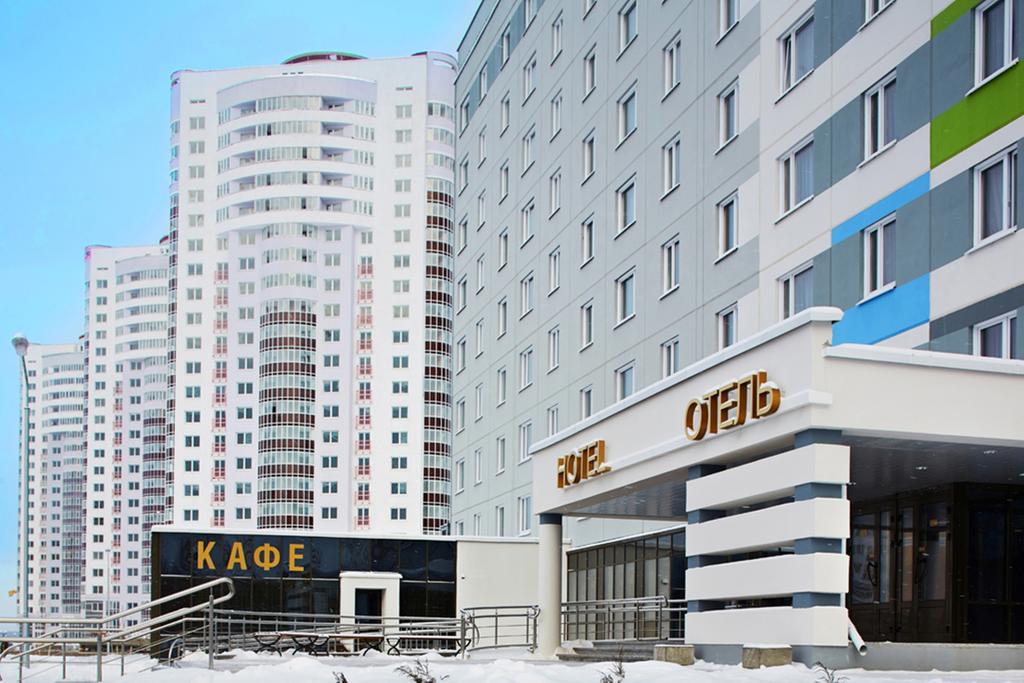 Sport Time Hotel Minsk Esterno foto
