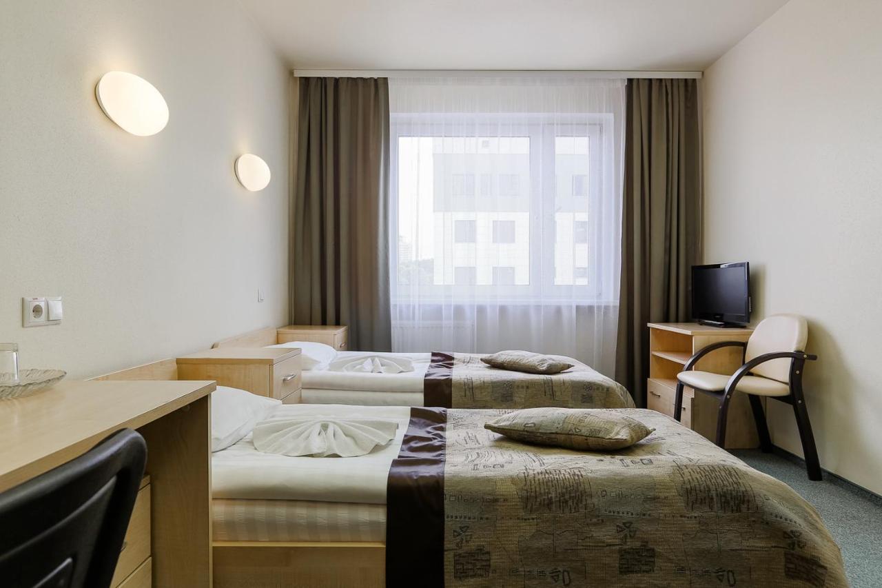 Sport Time Hotel Minsk Esterno foto