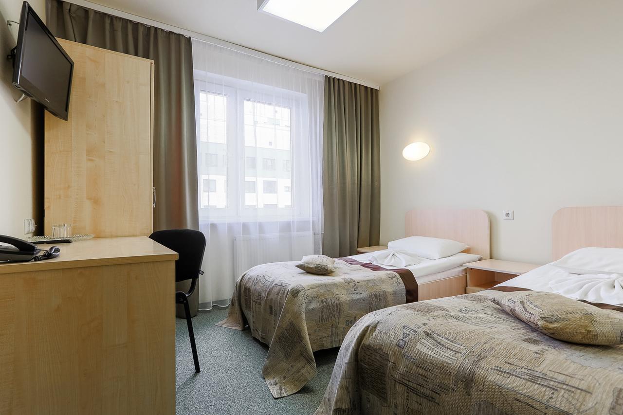 Sport Time Hotel Minsk Esterno foto