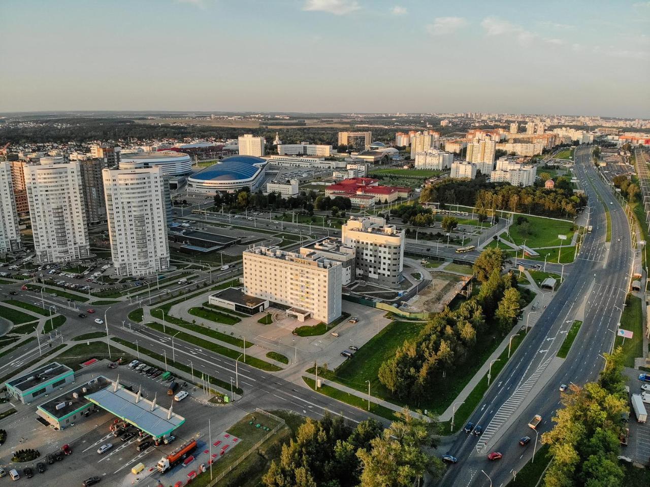 Sport Time Hotel Minsk Esterno foto