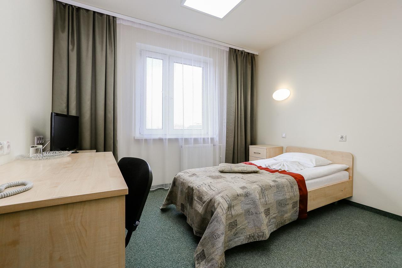 Sport Time Hotel Minsk Esterno foto