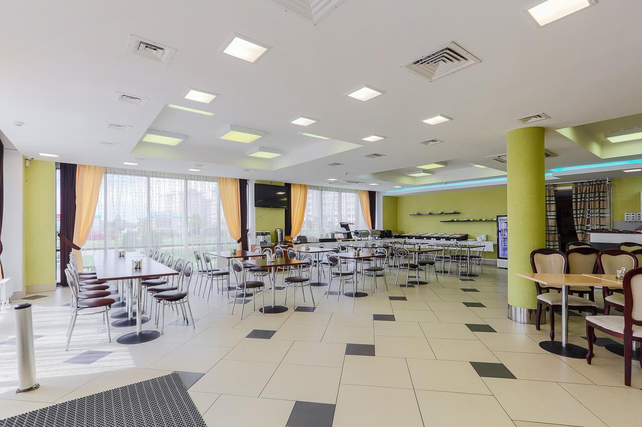 Sport Time Hotel Minsk Esterno foto
