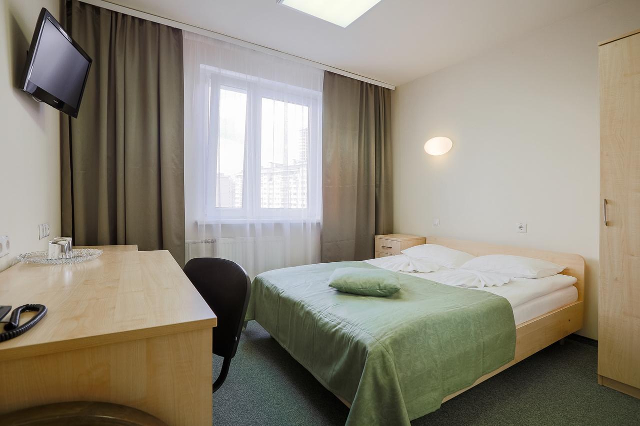 Sport Time Hotel Minsk Esterno foto